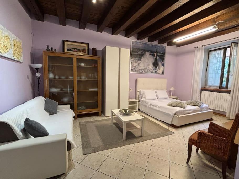 Monolocale In Piazza Isolo Lägenhet Verona Exteriör bild
